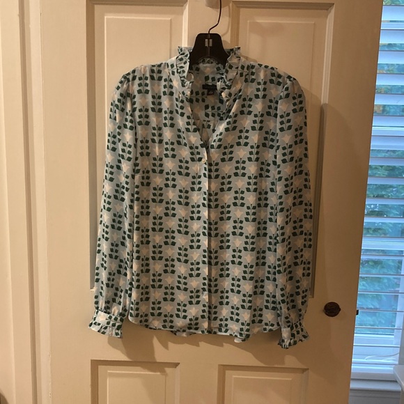Ann Taylor Green and White Leaf Print Blouse - Picture 1 of 7